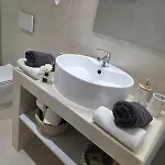 Theo Luxury House * Патра