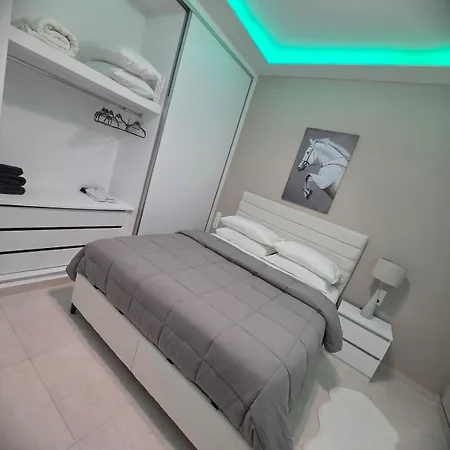 Theo Luxury House Casa vacanze