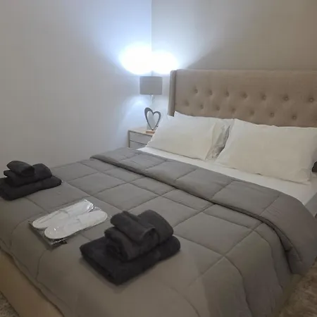 Theo Luxury House Σπίτι διακοπών *