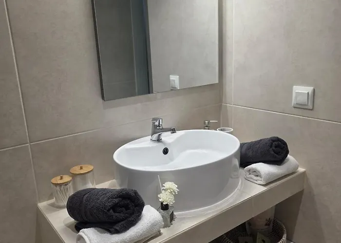 Theo Luxury House Dom wakacyjny *